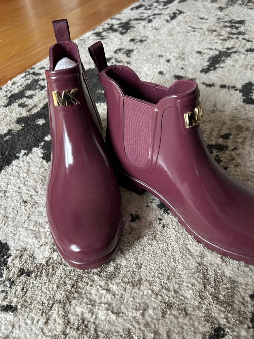 Michael Kors sleek chelsea